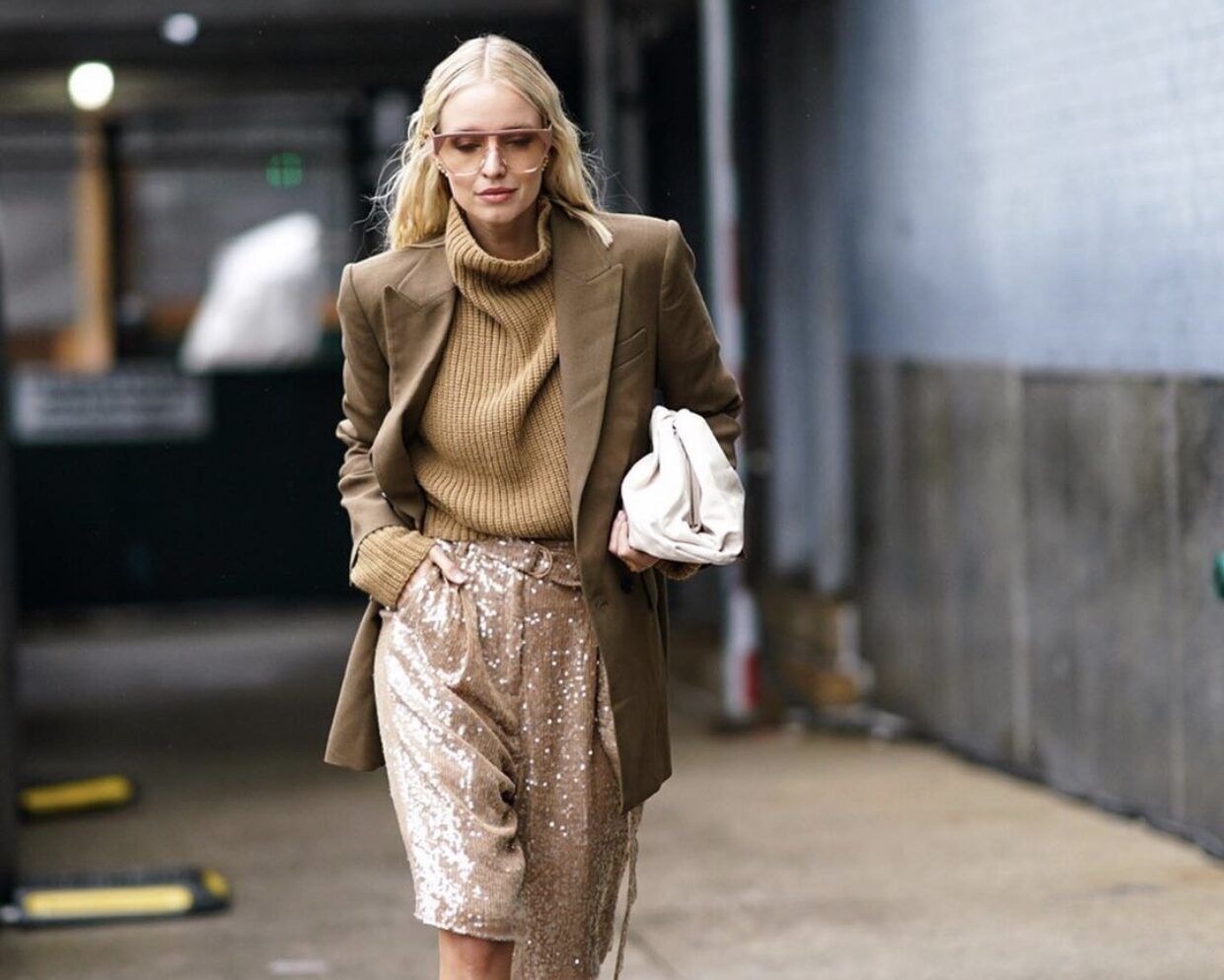 5 Inspirasi Gaya Berpakaian Minimalis Namun Tetap Elegan | Gaya ... Tips Sederhana Untuk Meningkatkan Gaya Berpakaian