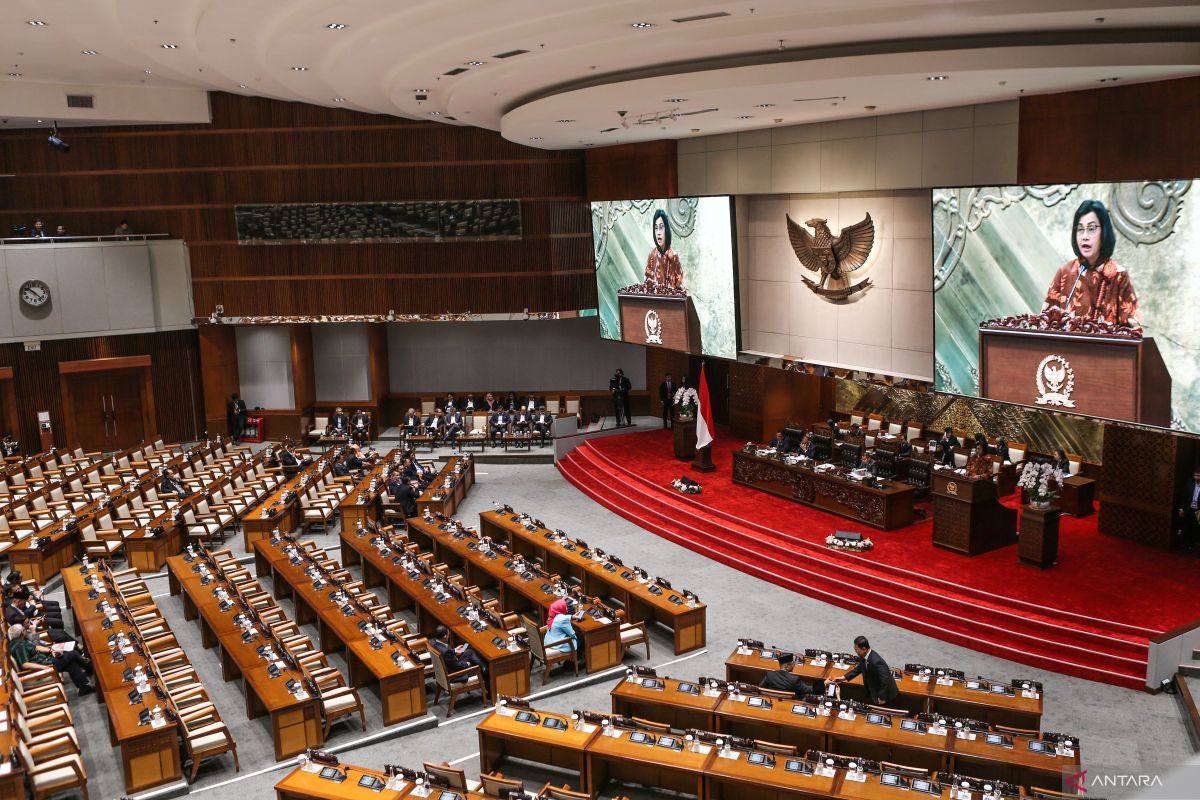 Bagaimana Proses Legislasi Di Parlemen Indonesia